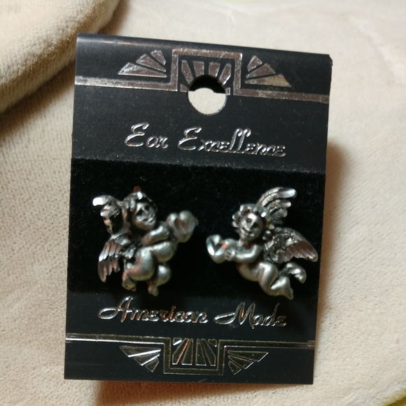 🆕Angel Post Stud Earrings Pewter 1/2" Made in USA - Picture 7 of 7